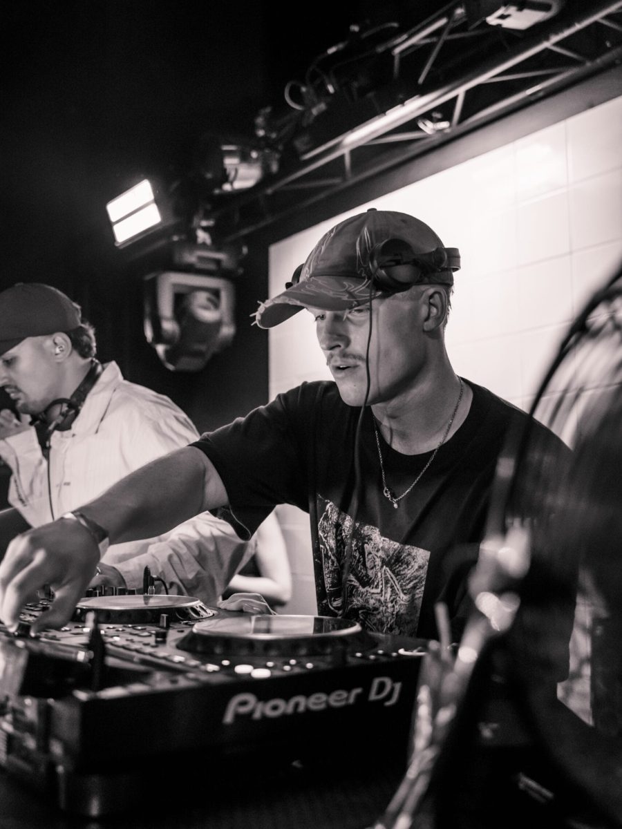 Voltaire - SHOTBYLIEKE -00539